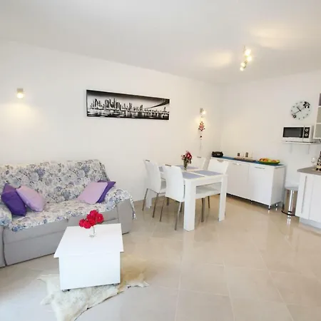 Luan Apartment